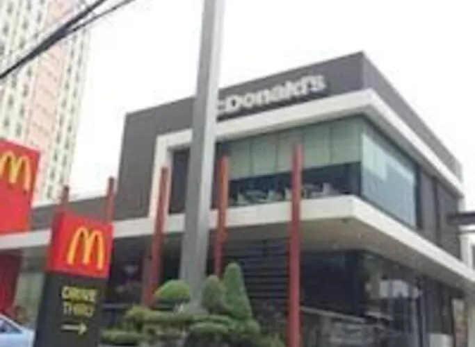 Renovated 2br 2tb Wifi/netflix Very Near Mall Qc *