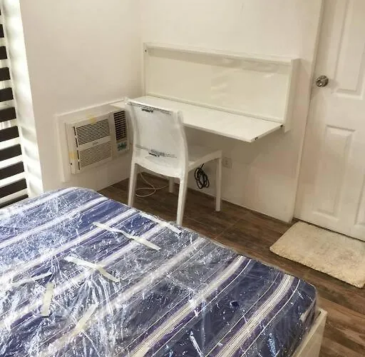 Renovated 2br 2tb Wifi/netflix Very Near Mall Qc Apartment Manila