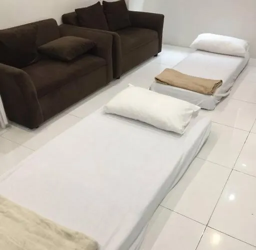 Renovated 2br 2tb Wifi/netflix Very Near Mall Qc *